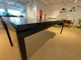 Professor skrivebord, Design Poul Kjærholm. - 4