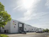 Indbydende og lyse kontorlokaler velbeliggende i en moderne ejendom i Brøndby tæt på den nærliggende infrastruktur - 3
