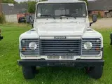 Land Rover Defender 2,5 122HK DobKab - 2