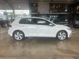 VW Golf VIII 1,4 GTE DSG - 2