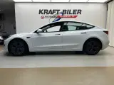 Tesla Model 3  RWD - 2