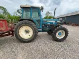 Ford 8210 - 2