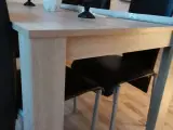 Spisebord egetræs farvet 
