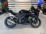 Yamaha YZF 125 R - 3