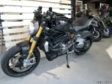 Ducati Monster 1200 S - 4