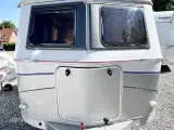 2009 - Hymer Touring Triton 420 GT   Forventes på lager medio uge 40 - 3