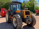 Renault 120-14 traktor - 2
