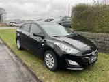 Hyundai i30 Cw 1,6 CRDi Passion ISG 110HK Stc 6g - 3