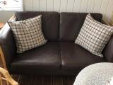 2 personers sofa brunt læder