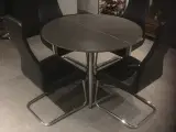Spisebord inkl. stole