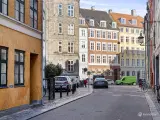 Flyt direkte ind! 191 m² fuldt møbleret kontor med mødefaciliteter. internet og parkering – kun få skridt fra Nørreport - 2
