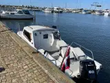 Pilot 520 kabinebåd. Med næsten ubrugt motor. - 4