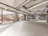 Erhvervslejemål på 1.217 m² med stueplan egnet til retail showroom eller kontor - 4
