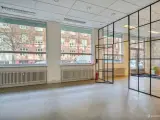 Fullservice erhverslokaler hos hurtig voksende startup - 3 kontorlokaler med gode fællesarealer til leje. - 5