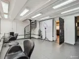 Butik eller frisørsalon i charmerende ejendom – Ingen binding - 4