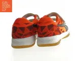 Indendørs sportssneakers med velcrolukning fra Puma (str. 35,5) - 2