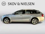 Skoda Octavia 2,0 TDi 150 Elegance Combi DSG - 2