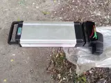 Defekt 36 V Bytte m 2 NYE Dæk & slanger 27,5 "