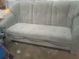 sofa og 2 stole