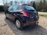 Peugeot 208 1,2 VTi Allure - 3