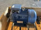 - - - Elmotor og remskiver - 4