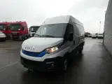 Iveco Daily 35S14 12m3 2,3 D 136HK Van 8g Aut. - 4