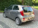 Kia Picanto 1,0 Exclusive - 4