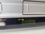 ⭐️· Lumatro DVCR-2004 - Alt-i-én DVD og VHS Afspil - 2