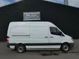 Mercedes-Benz Sprinter 213 2,2 CDI R2 129HK Van - 2