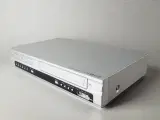 ⭐️· Lumatro DVCR-2004 - Alt-i-én DVD og VHS Afspil - 5