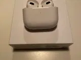 Airpods 3 - 2