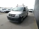 Toyota HiAce Kort 2,5 D-4D m/komf. 117HK Van - 4