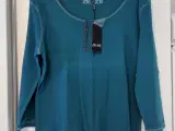 Ny Bluse Ze-Ze str. 46, Petroleum farve