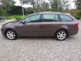 Skoda Octavia 1.6 Tdi Aut Model 2014.  - 3