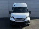 Iveco Daily 2,3 35S16 12m³ Van AG8 - 2