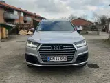 Audi Q7 3,0 TDi 272 S-line quattro Tiptr. 7prs - 2