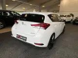 Toyota Auris 1,2 T T2 - 5