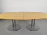 Mødebord med bordplade i bøg og grå søjleben - 5
