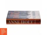 'Vejrbidt: Selma Falcks anden store sag' af Anne Holt (f. 1958-11-16) (bog) - 2