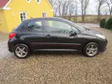 Peugeot 207 1.6 i Km 132. Årg 2006.  - 5