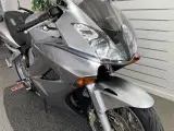 Honda VFR 800 F - 2