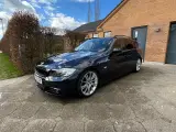 BMW E91 330Xi - 3