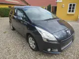 Peugeot 5008 1.6 HDi 7 Pers År 13 . Nysynet. - 5