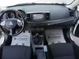 Mitsubishi Lancer 1,8 Instyle SportBack - 4