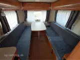 2021 - Hymer Touring Triton 420 GT   Super velholdt rejsevogn med TRUMA SX mover - 4