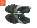 Sort sandal med hæl (str. 39 cm) - 5