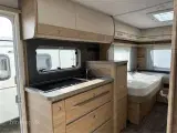 2025 - Fendt Bianco Activ 515 SGE Lækker enkeltsengsvogn fra Hinshøj Caravan - 4
