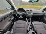 VW Golf V 1,9 TDi 105 Comfortline - 5