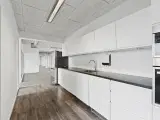 Flot kontorlejemål med unik mulighed for at flytte ind i de velbeliggende lokaler i Glostrup Centrum. - 5
