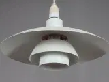 PH 4 lampe i hvid stål